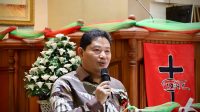 Ibadah Minggu di GMIM Kalvari Pineleng Djemmy Kumendong: Hindari Provokasi!