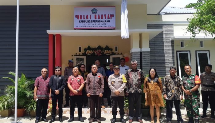 Balai Rakyat Kampung Barangkalang di Resmikan
