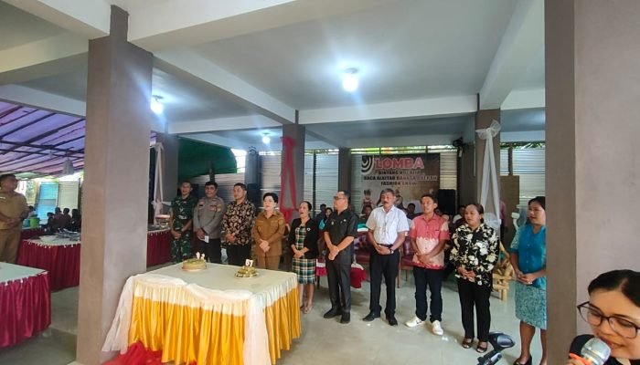 Rinny Tamuntuan Hadiri Ibadah Syukur HUT Jemaat Hermon Mandoi