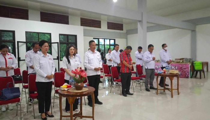 Syukuri 1 Tahun Kepengurusan Periode 2023-2028 PMI Tomohon Gelar Ibadah