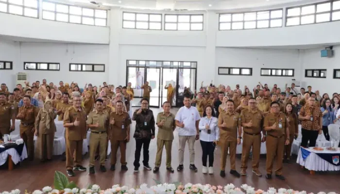 Didukung BSG, OJK Sulutgomalut Gelar ToT ‘Desaku Cakap Keuangan’ kepada 210 Perangkat Desa se-Boltim