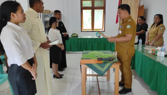 Dilantik Camat Manganitu, Ini Pesan Julian Pesik…
