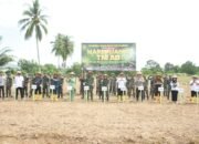 Dalam Rangka Peringati Hari Juang TNI AD Ke-79, Danrem Nani Wartabone Tanam Cabai di Lahan Ketahanan Pangan Kodim Pohuwato