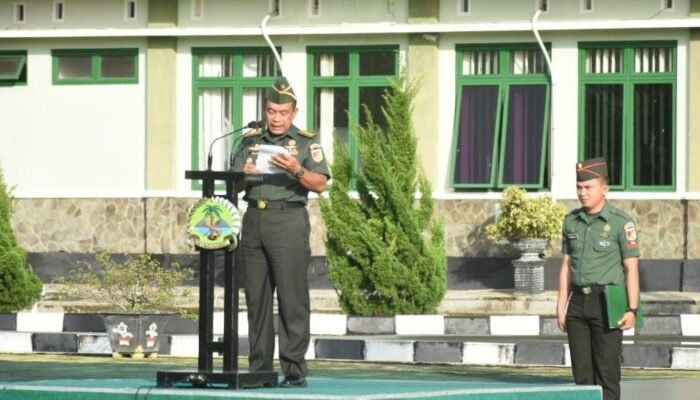 Kasrem Nani Wartabone Sampaikan Amanat Pangdam XIII/Merdeka Saat Pimpin Upacara 17-an