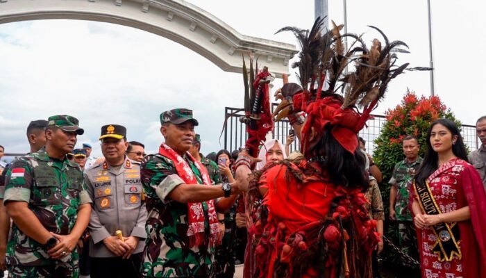 Pangdam XIII/Merdeka Mayjen TNI Suhardi Tiba di Kota Manado, Sulawesi Utara