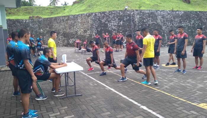 Yonif 712/Wiratama Tingkatkan Fisik Prajurit Melalui Circuit Training