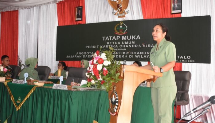 Ketua Umum Persit KCK Berikan Motivasi dan Dukungan Kepada Persit KCK Jajaran Daerah XIII/Merdeka di Wilayah Gorontalo