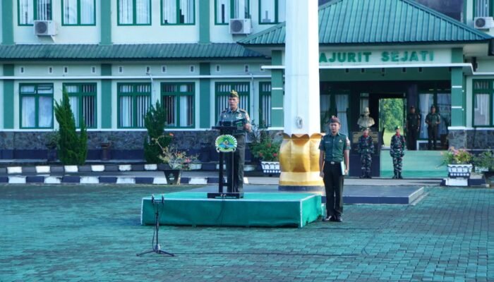 Korem 133/Nani Wartabone Gelar Upacara Bendera Mingguan di Akhir Bulan Mei Tahun 2025