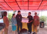 Wabup Sangihe Serahkan Bantuan ATENSI untuk 38 Warga DTKS