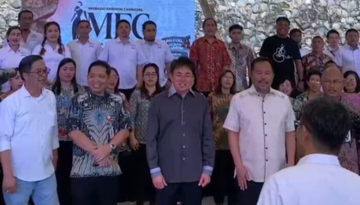 Terlibat Langsung Kemeriahan Lomba Paduan Suara Antar SKPD, Warga Kagum Kekompakan AA-RS