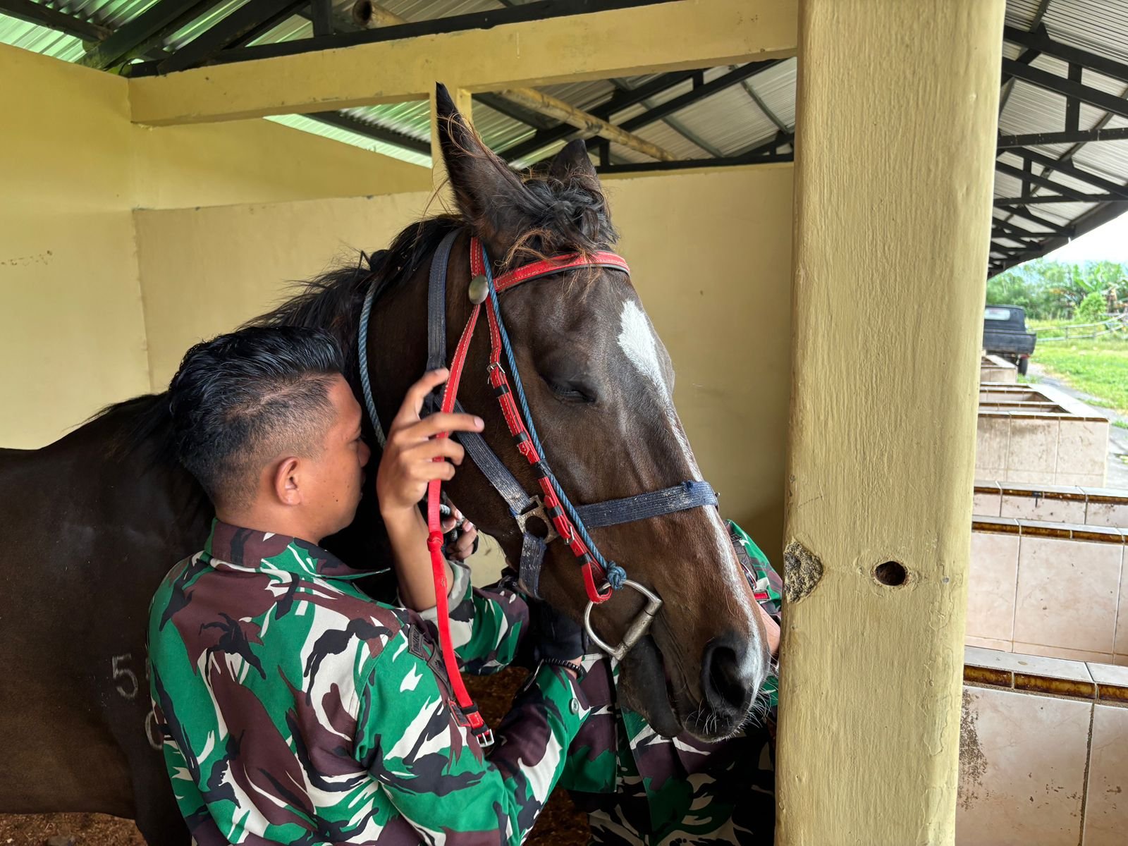 Kim Yandex jinsiy aloqa Lateks ichida Osiyo porno