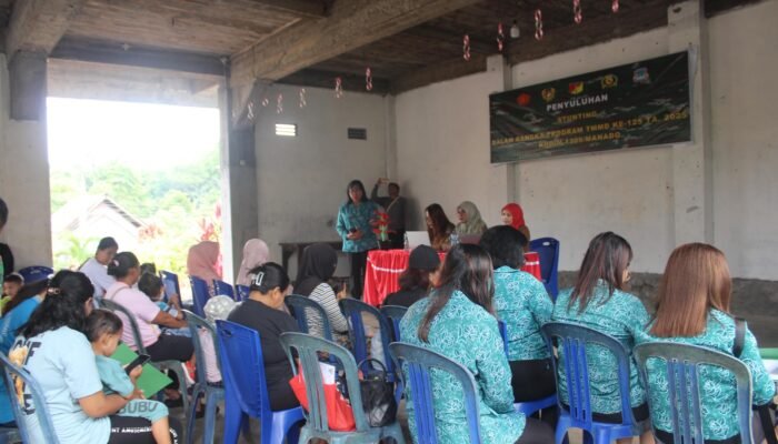 Satgas TMMD ke-125 Kodim 1309/Manado Gandeng Dinkes Kota Manado Gelar Penyuluhan Kesehatan di Kelurahan Bengkol