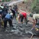 Pengancing Badan Jalan Sepanjang 780 Meter Rampung, Satgas TMMD Kejar Penyelesaian 2 Unit Plat Duiker