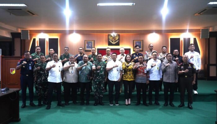Pangdam XIII/Merdeka Bahas Kerja Sama Pengamanan Wilayah Perbatasan dan Mitigasi Bencana Dengan Staf Kepresidenan RI