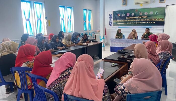 Satgas TMMD ke-125 Kodim 1304/Gorontalo Gelar Penyuluhan KB dan Kesehatan untuk Warga