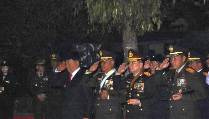 Danrem 131/Santiago Ikuti Apel Kehormatan dan Renungan Suci HUT Kemerdekaan RI ke-80