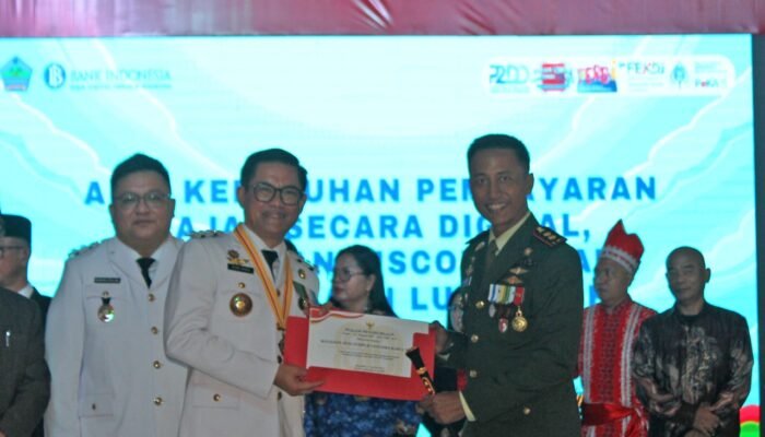 Danyonzipur 19/YKN Terima Piagam Penghargaan Dari Bupati Minahasa Utara