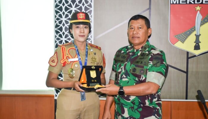 Kapoksahli Pangdam XIII/Merdeka Terima Audiensi Taruna AAL di Kodam XIII/Merdeka