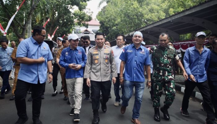 Pangdam Merdeka dan Kapolda Sulut Turun Pantau Aksi Unjuk Rasa di Kantor Gubernur