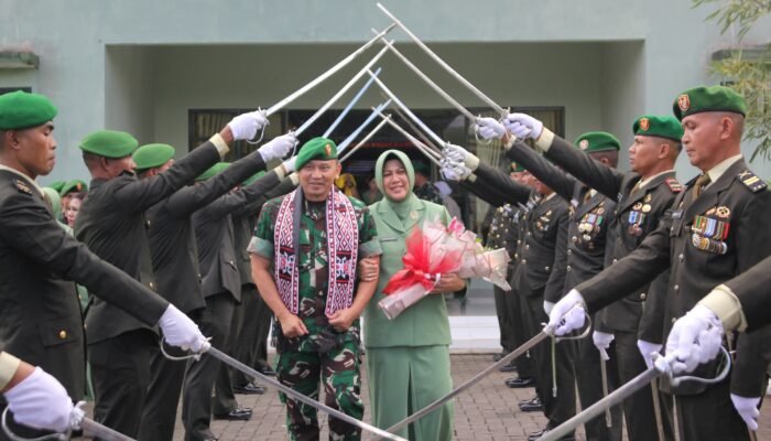 Rindam Merdeka Gelar Lepas Sambut Danrindam Baru dan Lama
