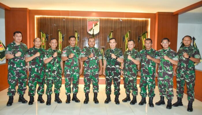 Pangdam Merdeka Terima Kunjungan Tim Puldata Sahli Panglima TNI