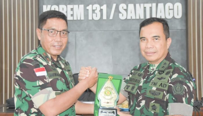 Tim Sahli Panglima TNI Kunjungi Makorem 131/Santiago Bahas Perpang TNI No. 2 Tahun 2025 serta Peran TNI Dalam Mitigasi Dampak Deforestasi Hutan Hujan Tropis Terhadap Kondisi Ekologi di Wilayah Sulawesi Utara