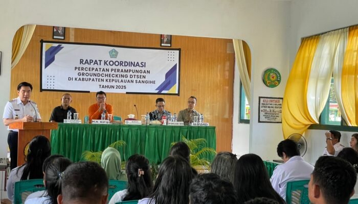 Bupati Michael Thungari Buka Rapat Koordinasi Groundchecking DTSEN. Thungari: Data Akurat untuk Penanggulangan Kemiskinan