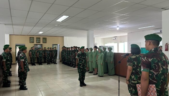 Pangkat Baru, Semangat Baru, Kolonel Cku (K) Elia Saptawaty Pimpin Laporan Korps Kenaikan Pangkat di Kudam XIII/Merdeka