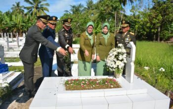 Irdam XIII/Merdeka Pimpin Ziarah Nasional HUT ke-80 TNI di TMP Manado
