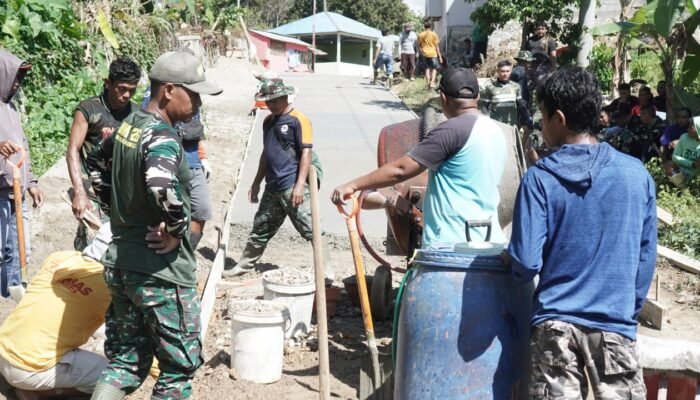 Hari Minggu Tidak Mengurangi Semangat Baja Satgas TMMD Kodim Kabupaten Gorontalo dan Masyarakat