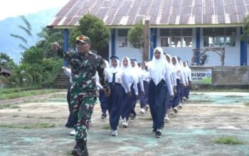 Penyuluhan PBB, Satgas TMMD ke-126 Kodim 1315/KG Tanamkan Kedisiplinan dan Cinta Tanah Air