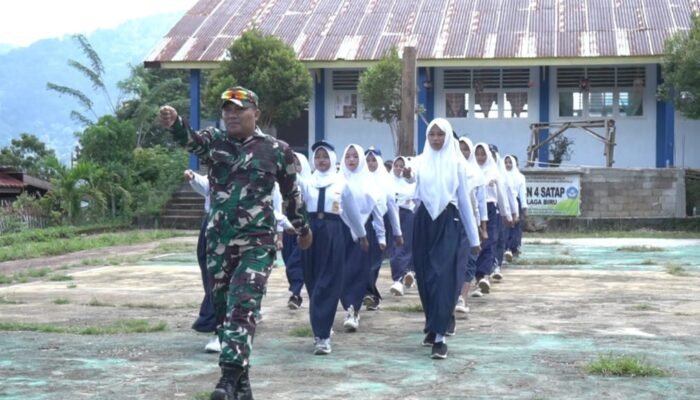 Penyuluhan PBB, Satgas TMMD ke-126 Kodim 1315/KG Tanamkan Kedisiplinan dan Cinta Tanah Air