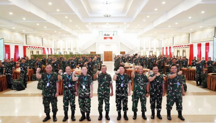 Pangdam Merdeka Terima Audiensi Pasis Seskoau A-63 Tahun 2025