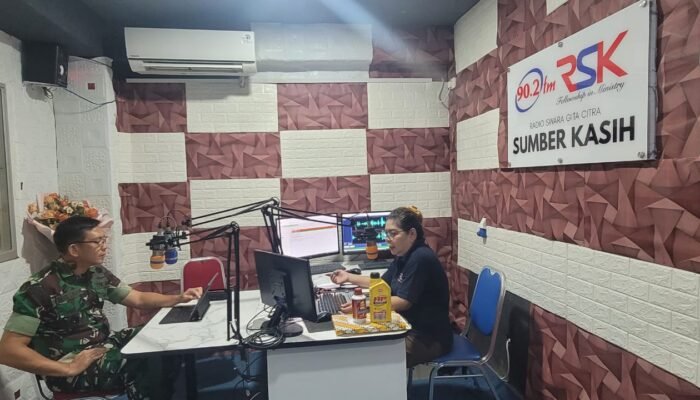 Kapendam XIII/Merdeka Bahas Peran dan Kiprah TNI di Era Modern Saat Dialog Interaktif di Radio Sumber Kasih Manado