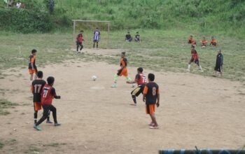 Eratkan Kebersamaan, Satgas TMMD ke-126 Kodim 1315/KG Gelar Turnamen Sepak Bola Perkuat Sinergi Warga dan TNI