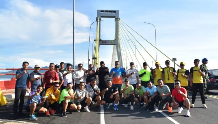 Danrem 131/Santiago Jalan Sehat Bersama Perwira Korem 131/Santiago