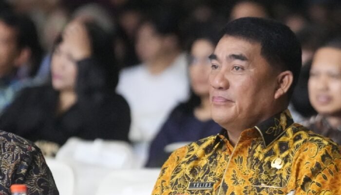 Yulius Selvanus: Kesabaran Seorang Pemimpin dalam Jeratan Birokrasi Bebal