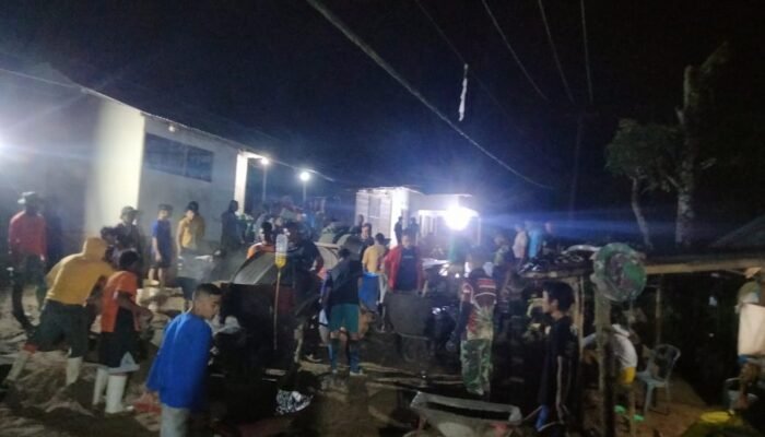 Gelapnya Malam, Satgas TMMD ke-126 Kodim 1315/KG Tak Menyurutkan Semangat Kerja Lembur