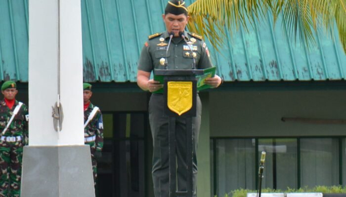Asintel Kasdam Merdeka Pimpin Upacara Awal Bulan Desember 2025