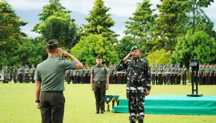 Upacara Bendera Mingguan, Aslog Kasdam XIII/Merdeka Bertindak Sebagai Irup