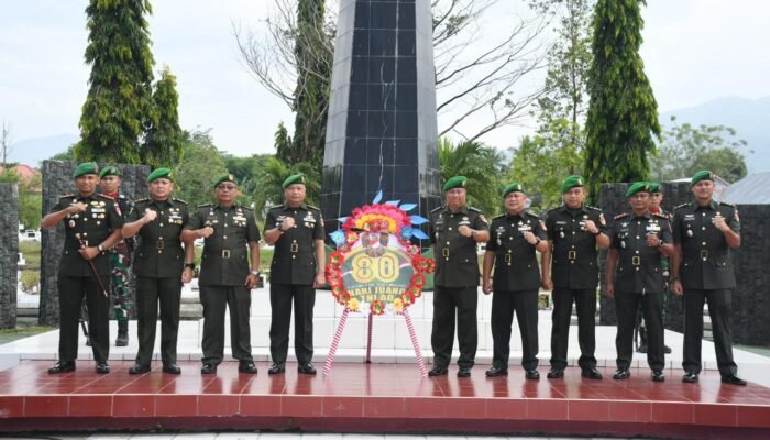 Semangat Hari Juang TNI AD 2025, Korem 133/Nani Wartabone Laksanakan Ziarah Rombongan di TMP Pentadio
