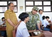 Pangdam XIII/Merdeka Tinjau Pelaksanaan Makan Bergizi Gratis di SMA Negeri 1 Manado