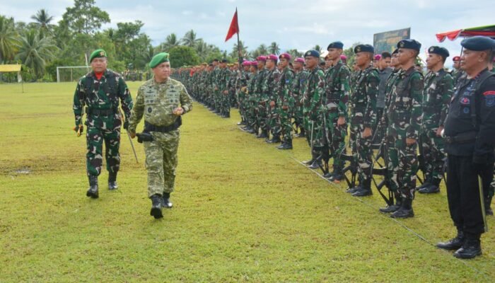 Pangdam XIII/Merdeka: Prajurit Infanteri Wajib Dekat Dengan Rakyat