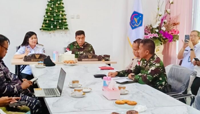 Komitmen TNI Kawal Penanganan Pascabencana Banjir Bandang di Pulau Siau