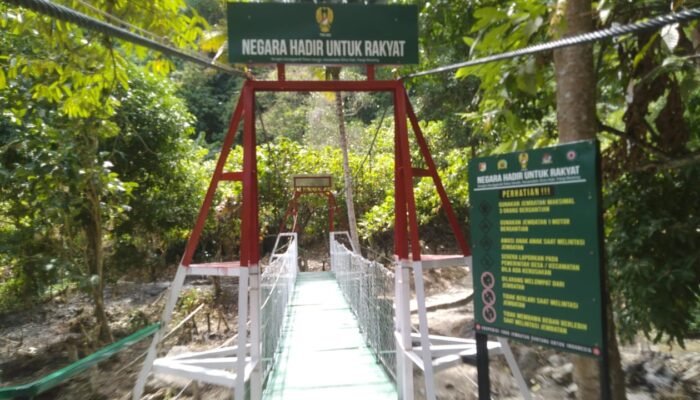 Tingkatkan Perekonomian Desa, Korem 132/Tadulako Sukses Bangun Jembatan Gantung Likunggavali di Desa Uevolo