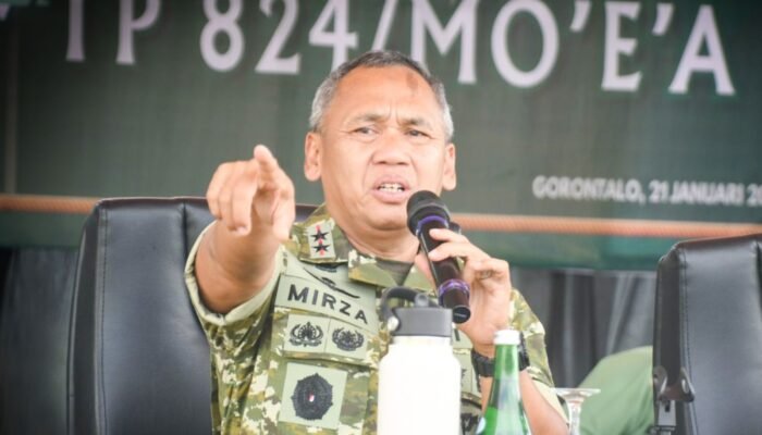 Kunjungi Yonif TP 824/Mo’e’a, Pangdam XIII/Merdeka Beri Motivasi