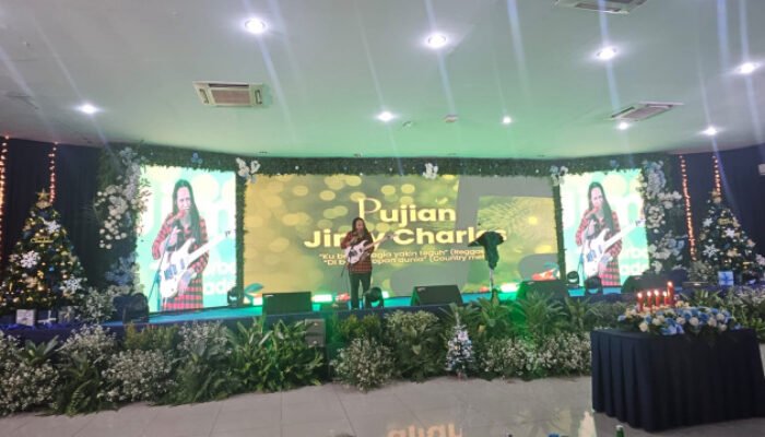 Nyala Lilin di Balai Metro: Saat Pena dan Doa Bersatu demi Keluarga