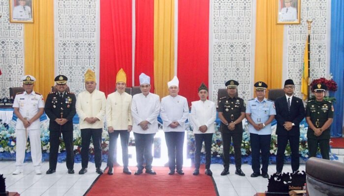 Pasi Intel Wakili Dandim 1301/Sangihe Hadiri Rapat Paripurna HUT Daerah ke-601