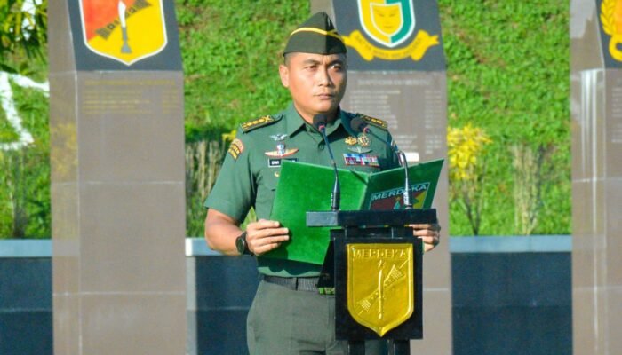 Aspers Kasdam Merdeka Pimpin Upacara Awal Bulan Februari 2026