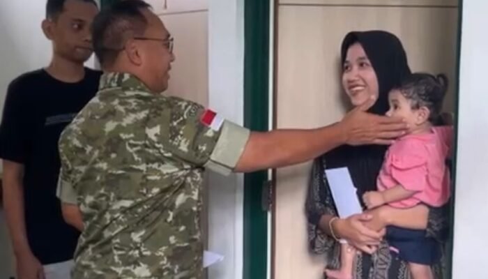 Peduli Prajurit yang Sakit, Pangdam XIII/Merdeka Hadir Beri Dukungan Moril dan Motivasi